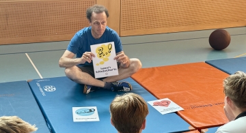 alt3 Innere:r Schiedsrichter:in |respect_grundlagen_Inererschiri.jpg|